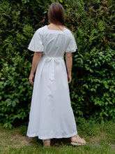 Charger l'image dans la galerie, Robe vintage Ellen - Blanche à damier ton sur ton. Taille M, 38, 40. Le Trianon