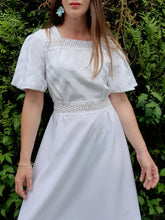 Charger l'image dans la galerie, Robe vintage Ellen - Blanche à damier ton sur ton. Taille M, 38, 40. Le Trianon