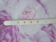 Charger l'image dans la galerie, Ceinture vintage Linette - Pierre Cardin. Cuir liége blanc. Taille 85. Made in France.