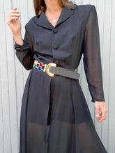 Charger l'image dans la galerie, Ceinture vintage Myriam - Croûte de cuir noir et strass multicolores. Cœurs. Taille ajustable.