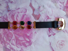 Charger l'image dans la galerie, Ceinture vintage Myriam - Croûte de cuir noir et strass multicolores. Cœurs. Taille ajustable.