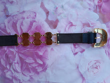 Charger l'image dans la galerie, Ceinture vintage Myriam - Croûte de cuir noir et strass multicolores. Cœurs. Taille ajustable.