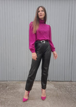 Charger l'image dans la galerie, Pantalon vintage Adélaïde - Cuir d'agneau noir. Taille L, 40, 42. Made in Belgium.