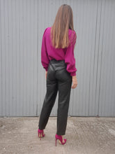 Charger l'image dans la galerie, Pantalon vintage Adélaïde - Cuir d'agneau noir. Taille L, 40, 42. Made in Belgium.