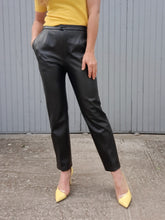 Charger l'image dans la galerie, Pantalon vintage Géorgia - Similicuir noir. Taille M, 38, 40. Karting. Made in France.