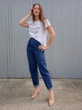Charger l'image dans la galerie, Jean vintage Cécile - Jingler. Coupe boyfriend. Taille L, 40, 42. News Island Traffic.