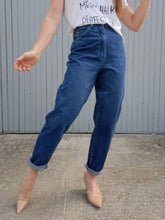Charger l'image dans la galerie, Jean vintage Cécile - Jingler. Coupe boyfriend. Taille L, 40, 42. News Island Traffic.