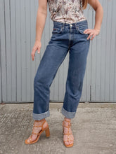 Charger l'image dans la galerie, Jean Lilia - Lee Cooper. Coupe Regular. Taille Haute. Jambe droite. W37 L34 ou S, 36, 38.