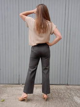 Charger l'image dans la galerie, Pantalon vintage Maëlle - Yves Saint Laurent. Rayures rouges. Taille S, 36, 38