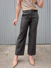 Charger l'image dans la galerie, Pantalon vintage Maëlle - Yves Saint Laurent. Rayures rouges. Taille S, 36, 38