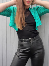 Charger l'image dans la galerie, Blazer vintage Faustine - Veste cropped vert à pois noirs. Taille S, 36, 38