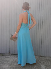 Charger l'image dans la galerie, Robe de cérémonie vintage Louizane - Dos nu, maxi longueur turquoise. Taille M, 38, 40