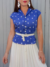 Charger l'image dans la galerie, Top vintage Capucine - Bleu à pois blancs. Fronces à la taille. Taille S, 36, 38. PierBé