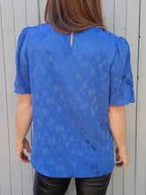 Charger l'image dans la galerie, Top vintage Félicie - Bleu roi, broderies ajourées. Taille M, 38, 40.