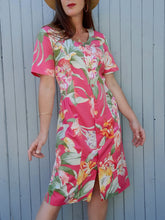 Charger l'image dans la galerie, Robe vintage Bony - Fleurie et boutonnée en coton. Taille L, 40, 42. Franck Fils. Made in France.