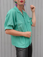 Charger l'image dans la galerie, Chemisier vintage Anne Sophie - Vert tissu texturé. Taille M, 38, 40.