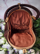 Charger l'image dans la galerie, Pochette vintage Clothilde - Daim marron foncée