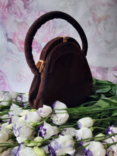 Charger l'image dans la galerie, Pochette vintage Clothilde - Daim marron foncée