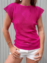 Charger l'image dans la galerie, Pull d'été vintage Lisa - Losanges ajourés fuchsia. Taille M, 38, 40. Mary and Angy. Made in Italy.