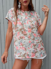 Charger l'image dans la galerie, Haut vintage Loulou - Aquarelle fleurie, boutons YSL. Taille L, 40, 42