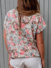 Charger l'image dans la galerie, Haut vintage Loulou - Aquarelle fleurie, boutons YSL. Taille L, 40, 42