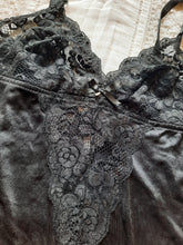 Charger l'image dans la galerie, Body Carmen - Lingerie en dentelle noire. Taille L, 40, 42