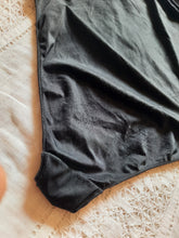 Charger l'image dans la galerie, Body Solweig - Noir a balconnet. Taille M, 38, 40