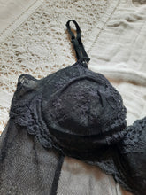 Charger l'image dans la galerie, Body Léna - Tulle transparent et dentelle noire. Balconnet. Taille S, 36, 38.