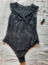 Charger l'image dans la galerie, Body Vivianne - Dentelle noir ajourée. Taille M, 38, 40.