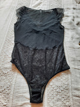 Charger l'image dans la galerie, Body Vivianne - Dentelle noir ajourée. Taille M, 38, 40.