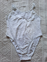 Charger l'image dans la galerie, Body vintage Camille - Broderie ajourée. Blanc. Taille S, 36, 38.