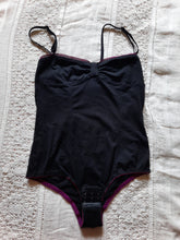 Charger l'image dans la galerie, Body vintage Émeline - Noir et violet. Taille XS, 34, 36