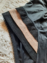 Charger l'image dans la galerie, Body Christy - Lingerie. Coque. Noir et rosé. Taille XS, 34, 36. Bonnet B.