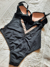 Charger l'image dans la galerie, Body vintage Heïdi - Lingerie à balconnet. Taille S, 36, 38. Bonnet C.