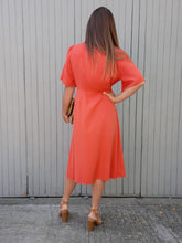 Charger l'image dans la galerie, Robe vintage Élina - Toute boutonnée orange. XL, 42, 44.