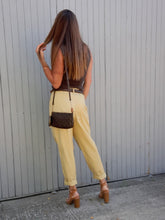 Charger l'image dans la galerie, Pantalon vintage Emmeline - Relax jaune en coton. Taille L, 40, 42