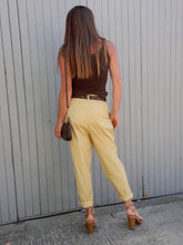Charger l'image dans la galerie, Pantalon vintage Emmeline - Relax jaune en coton. Taille L, 40, 42