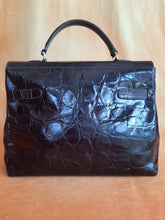 Charger l'image dans la galerie, Sac cabas vintage Lucie - Cuir marron effet croco. Furla. Made in Italy.