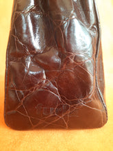 Charger l'image dans la galerie, Sac cabas vintage Lucie - Cuir marron effet croco. Furla. Made in Italy.