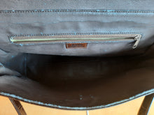 Charger l'image dans la galerie, Sac cabas vintage Lucie - Cuir marron effet croco. Furla. Made in Italy.