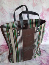 Charger l'image dans la galerie, Sac vintage Carmen - Grand cabas de course. Made in Spain.