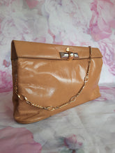 Charger l'image dans la galerie, Sac à main vintage Gabrielle - Cuir marron clair. Flavi Vismano. Made in Italy
