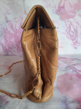 Charger l'image dans la galerie, Sac à main vintage Gabrielle - Cuir marron clair. Flavi Vismano. Made in Italy