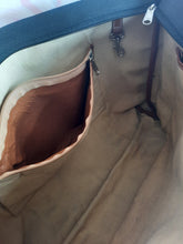 Charger l'image dans la galerie, Porte document Aude - Toile noire et cuir brun. Lancel.