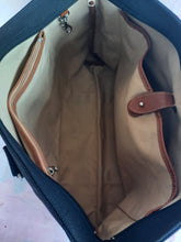 Charger l'image dans la galerie, Porte document Aude - Toile noire et cuir brun. Lancel.