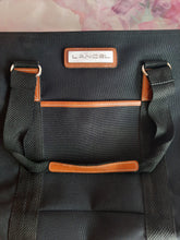 Charger l'image dans la galerie, Porte document Aude - Toile noire et cuir brun. Lancel.