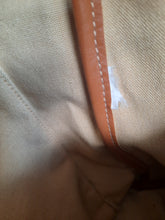 Charger l'image dans la galerie, Porte document Aude - Toile noire et cuir brun. Lancel.