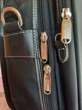 Charger l'image dans la galerie, Sac de voyage Caroline - Valise week-end en toile noire. Lancel. Made in France