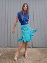 Charger l'image dans la galerie, Jupe vintage Sophie - Bleu turquoise à pans. Taille S, 36, 38. "Une parenthèse" Made in France.