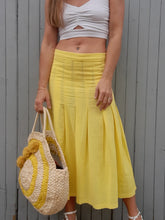 Charger l'image dans la galerie, Jupe vintage Julia - Coton jaune. Plissée et boutonnée. Taille XS, 34, 36. Unanyme. Made in France.